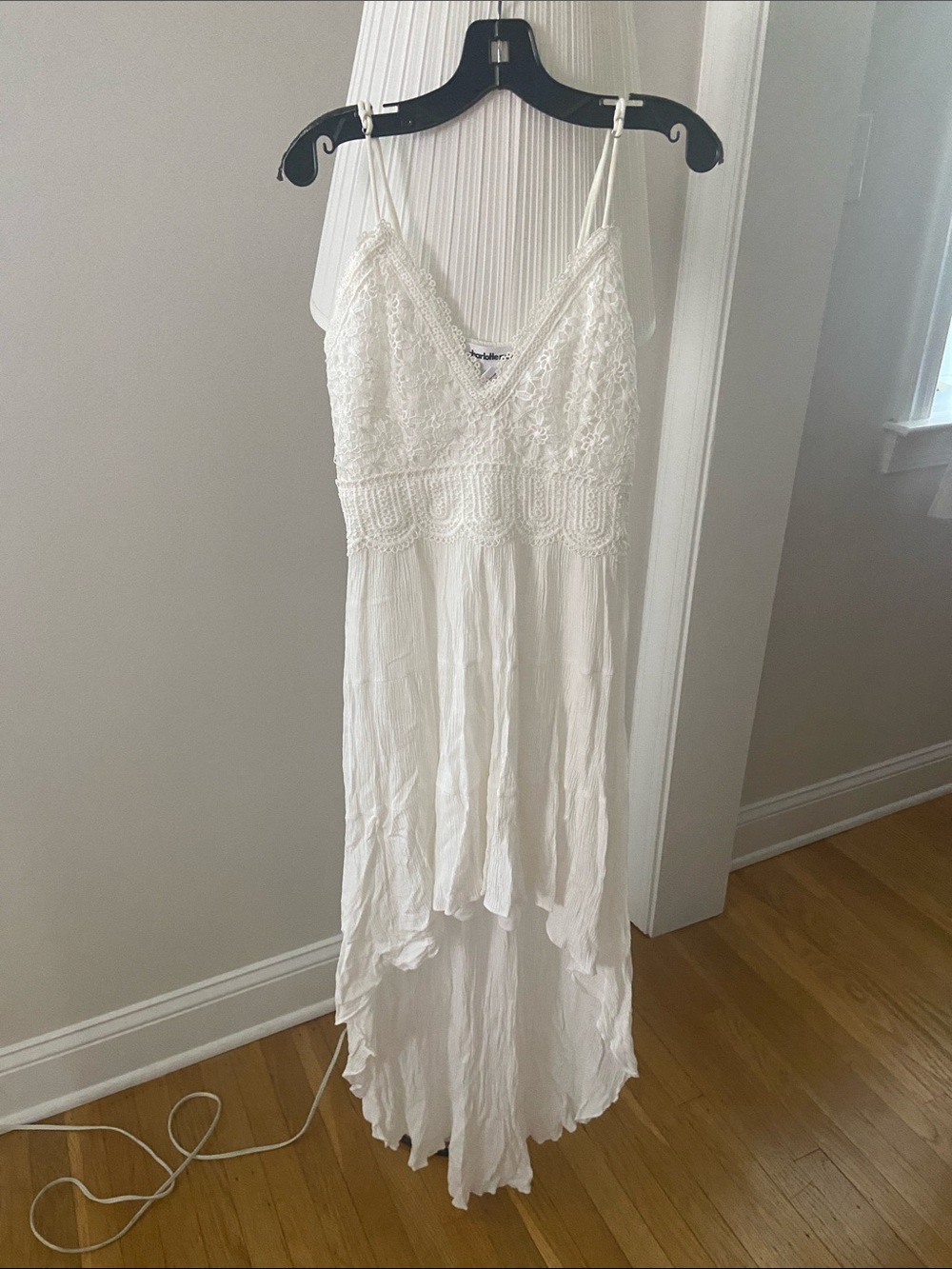 White Lace High-Low Spaghetti Strap Dress